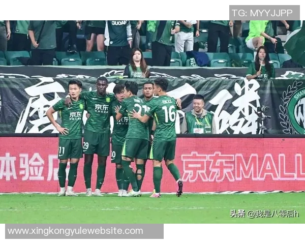 足协杯决赛前瞻拉米罗法比奥与拉莫斯王上源共同亮相发布会 足协杯决赛前瞻拉米罗法比奥与拉莫斯王上源共同亮相发布会