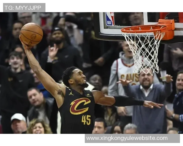 米切尔强调勇士实力反思球队需在落后时也全力以赴 米切尔强调勇士实力反思球队需在落后时也全力以赴